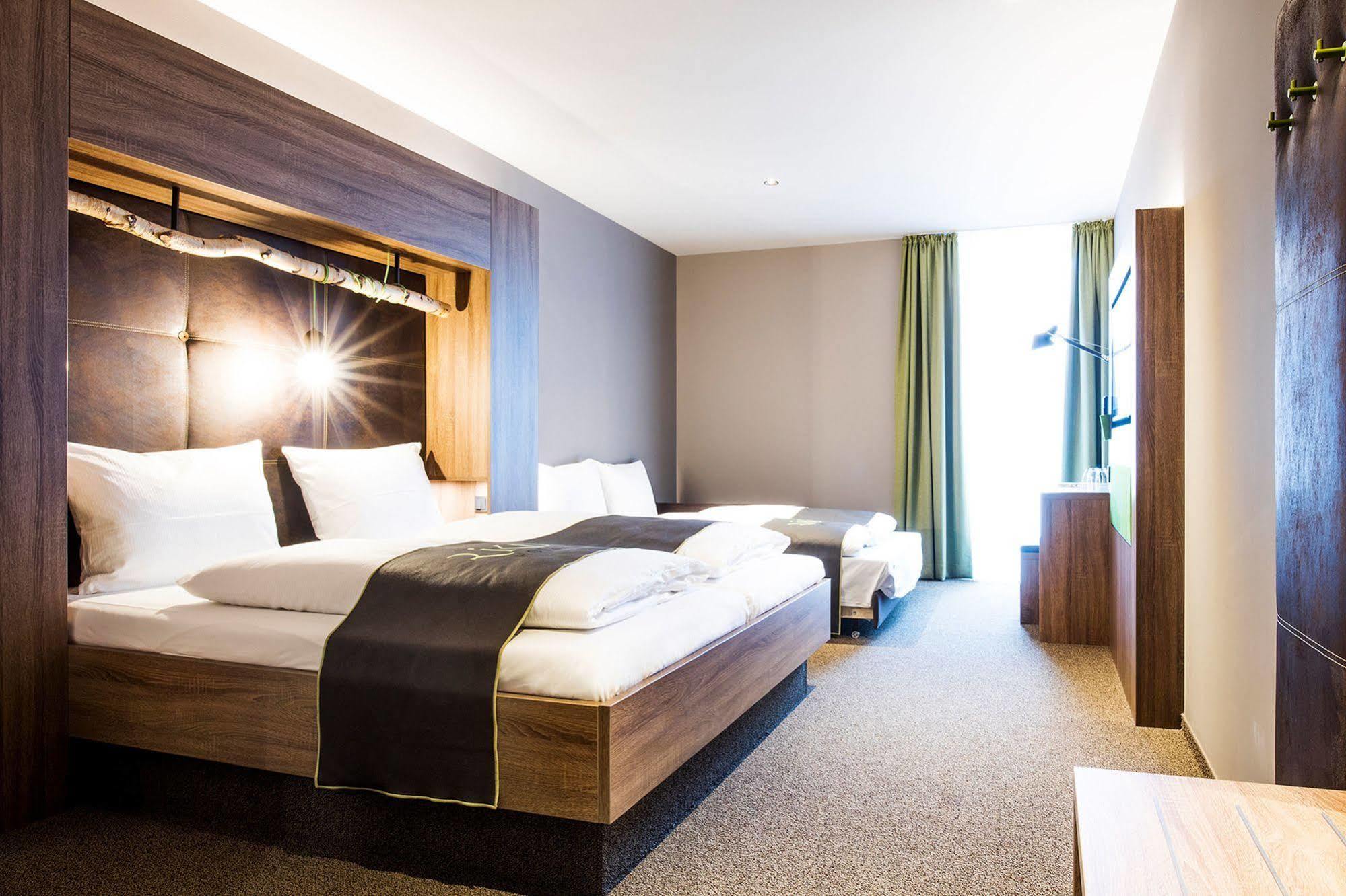 Riku Hotel Ульм Екстер'єр фото